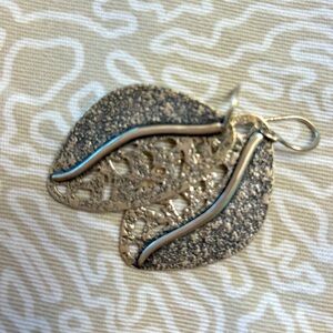 Silpada leaf earrings